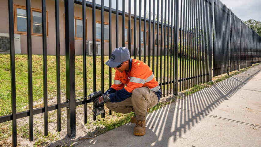 Fences & Fencing