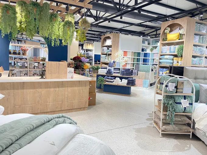 Volpes-Laguna-Mallwebp